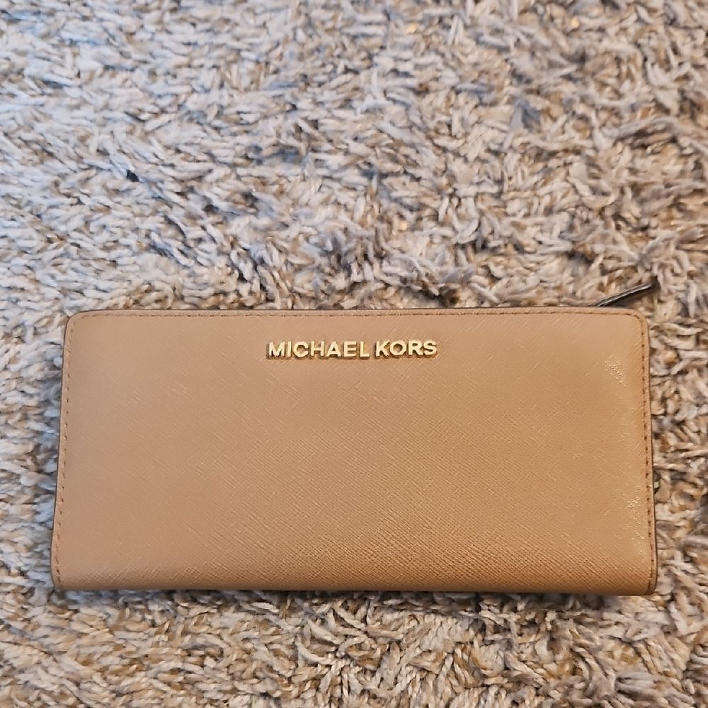 Michael Kors Jet Set Saffiano Leather Wallet Beige